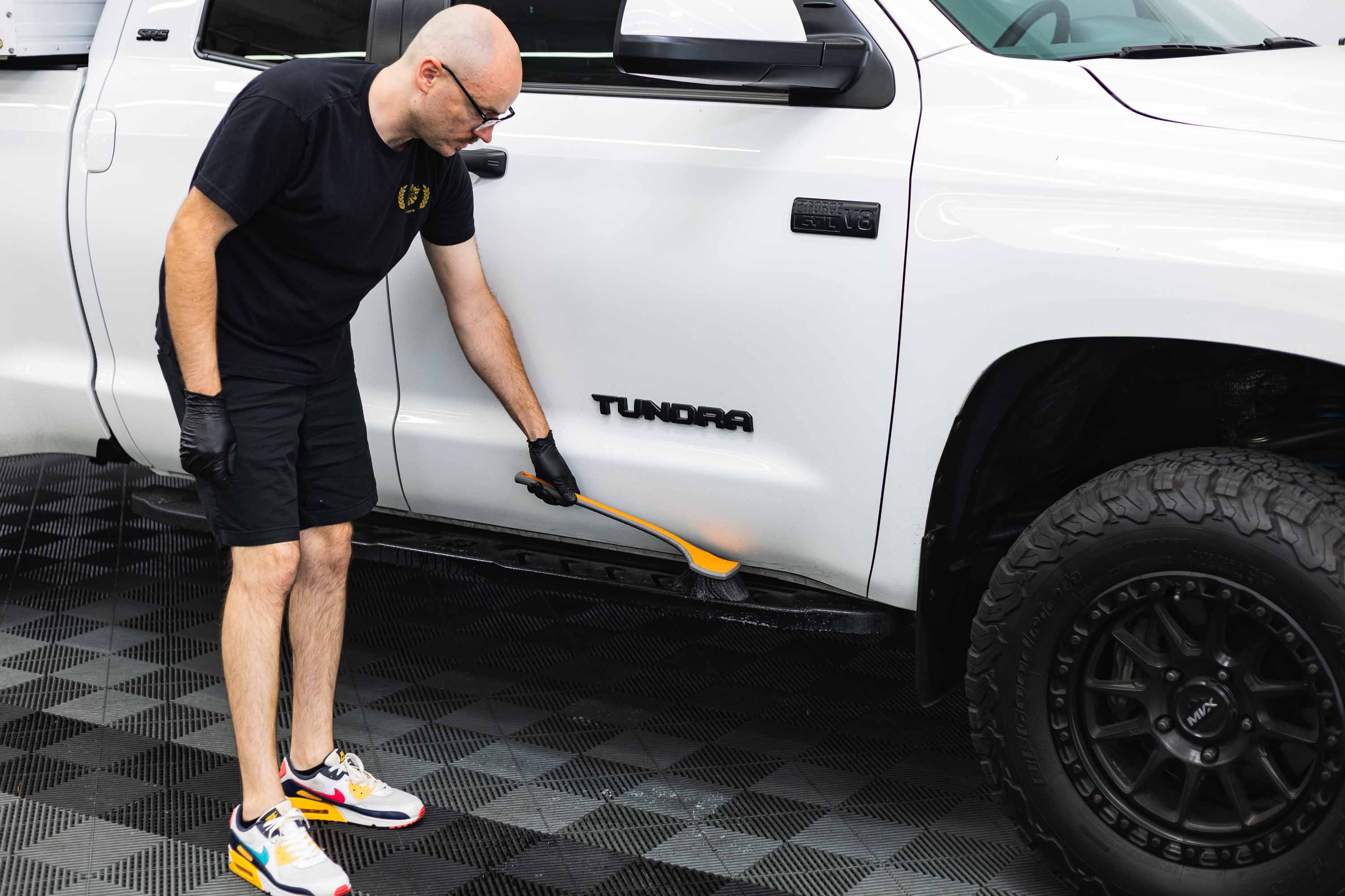 ProGrip Fender Well Brush - Image 28