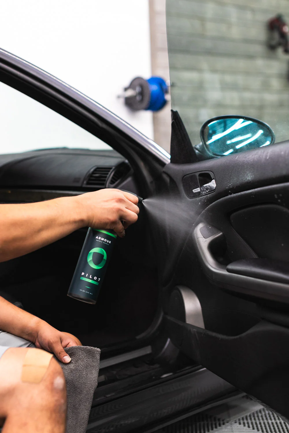 Pilot - Interior Detailer - Image 4